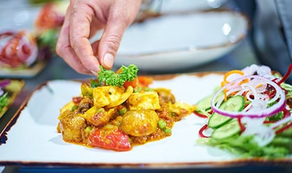 Tasty Cuisine: Who takes the field between Indian food and Australian food?